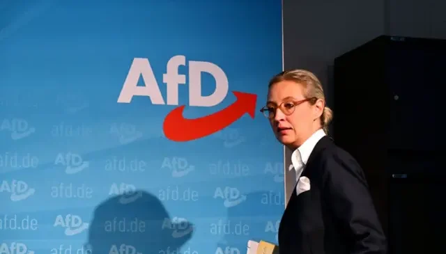 Almanya’da yapılan ankette aşırı sağcı AfD’nin oy oranı yüzde 23,5’e yükseldi
