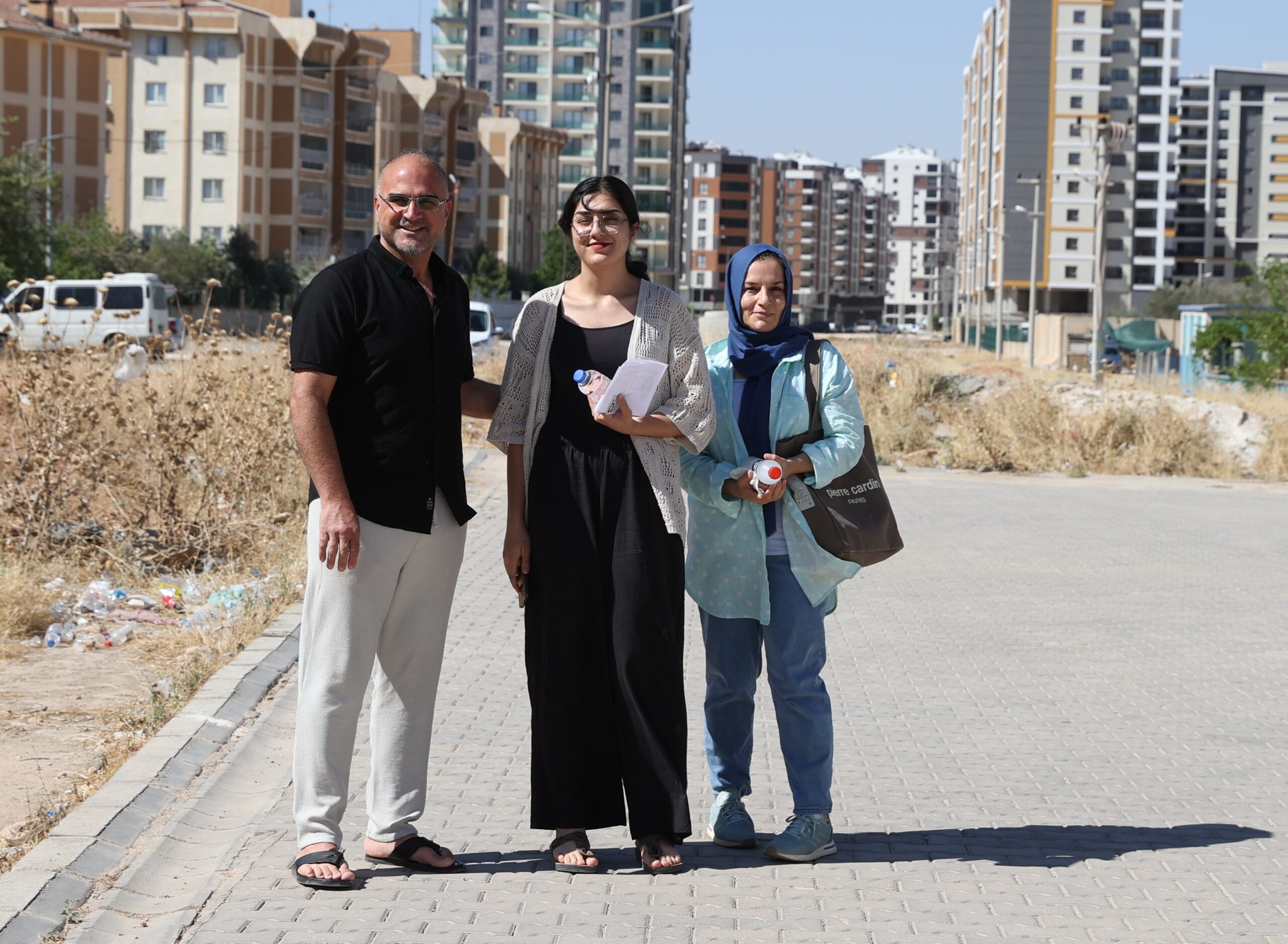 Mardin’de baba, kızının heyecanını paylaşmak için YKS’ye girdi