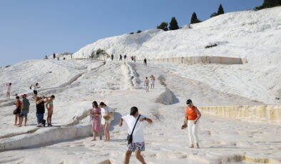Pamukkale’yi bayram tatilinde 53 binden fazla turist ziyaret etti